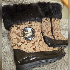 Coach Signature Logo Fur-Trim Boots in Tan and Dark Brown